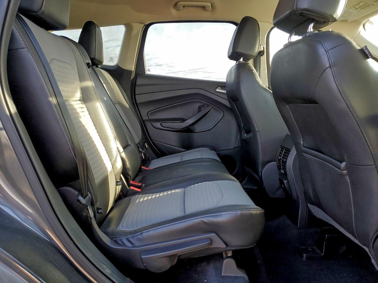 2017 FORD ESCAPE SE photo 11