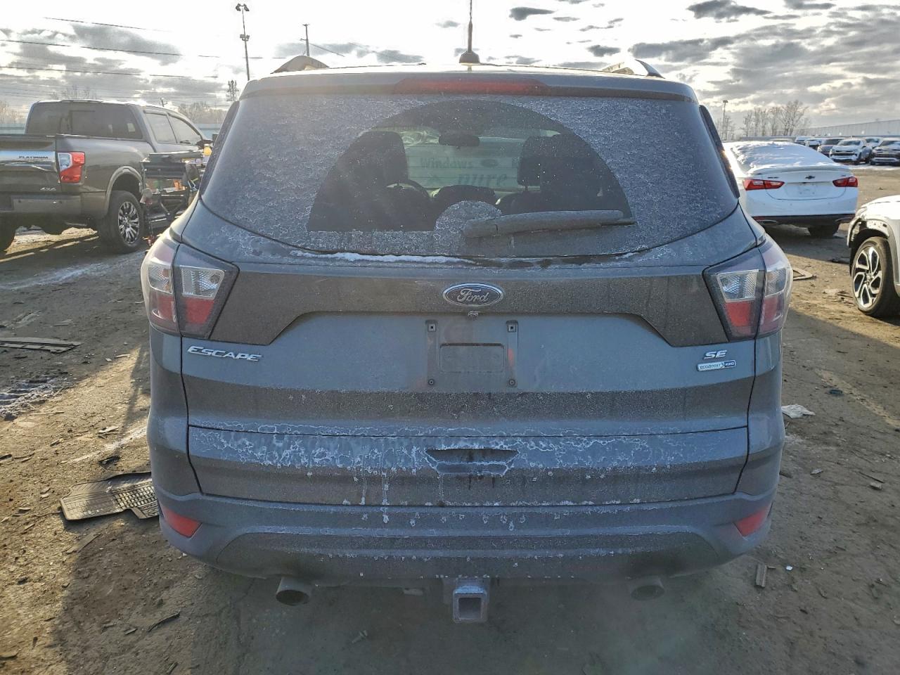 2017 FORD ESCAPE SE photo 6