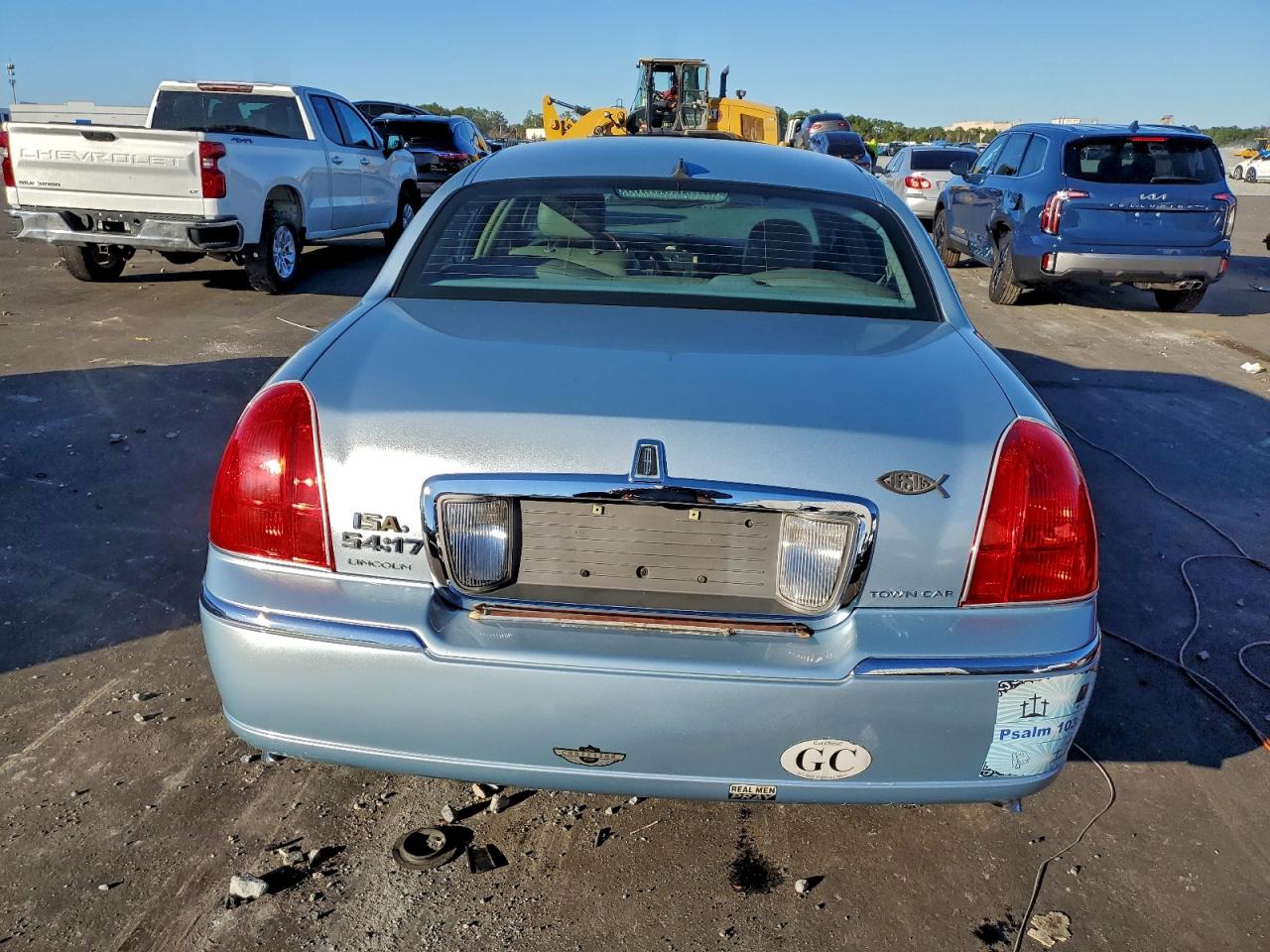 2006 LINCOLN TOWN CAR SIGNATURE LIMITED photo 6