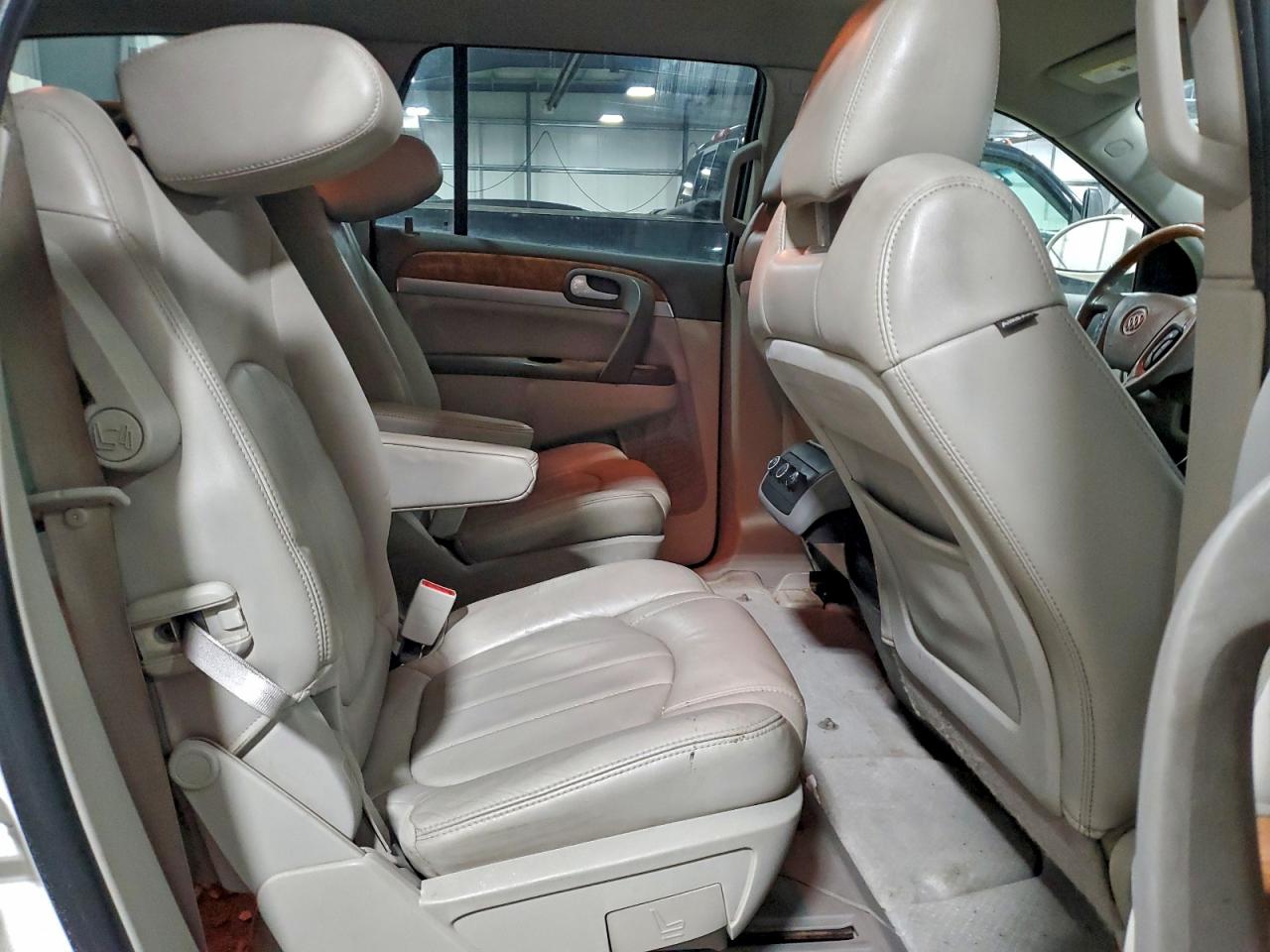 2011 BUICK ENCLAVE CXL photo 11