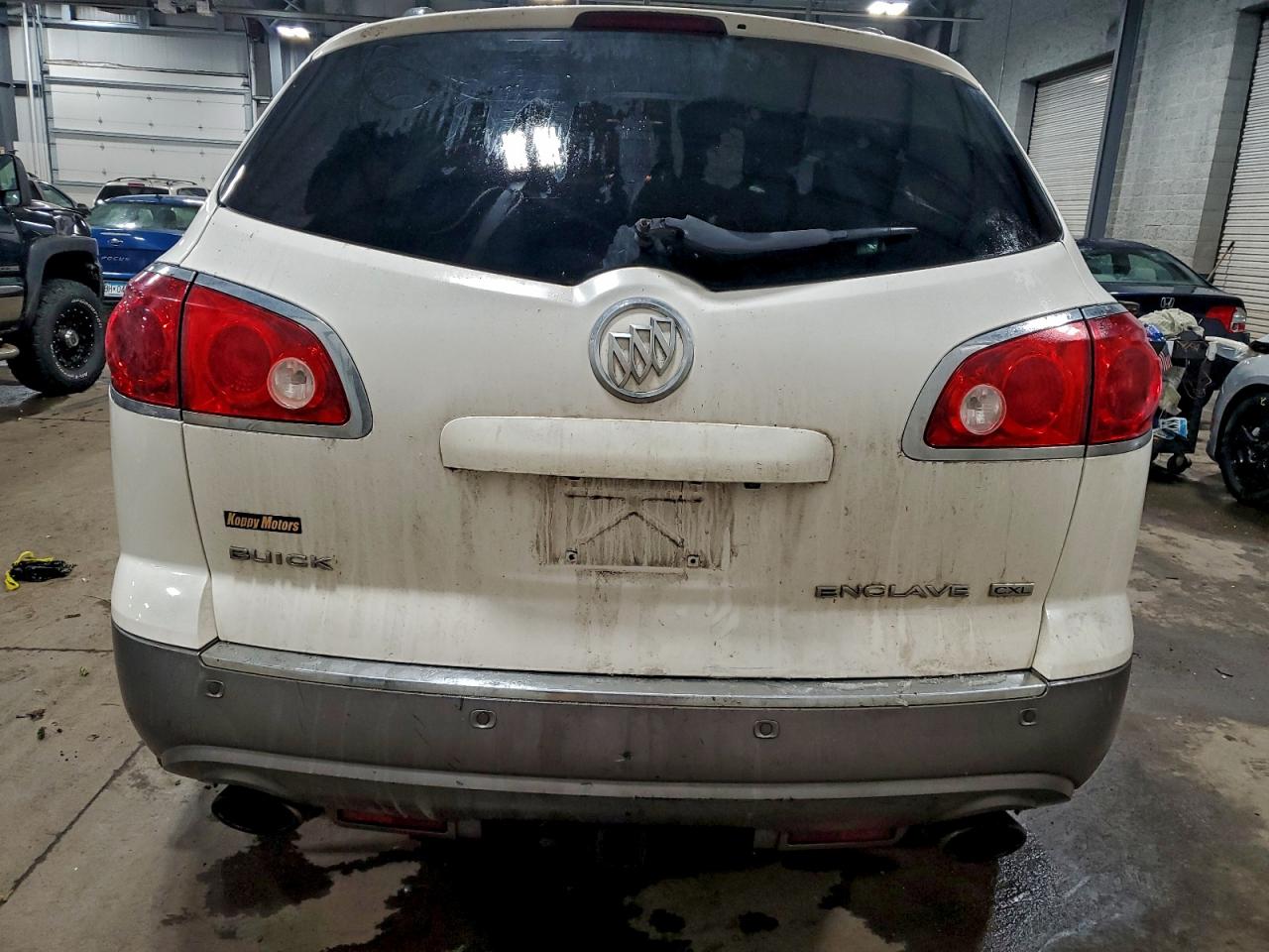 2011 BUICK ENCLAVE CXL photo 6