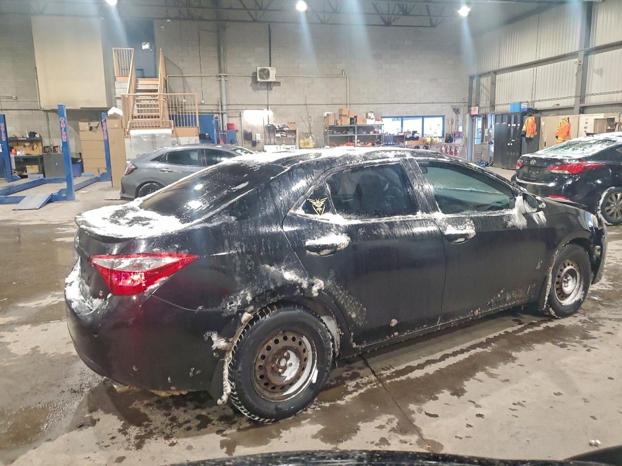 2015 TOYOTA COROLLA L photo 3