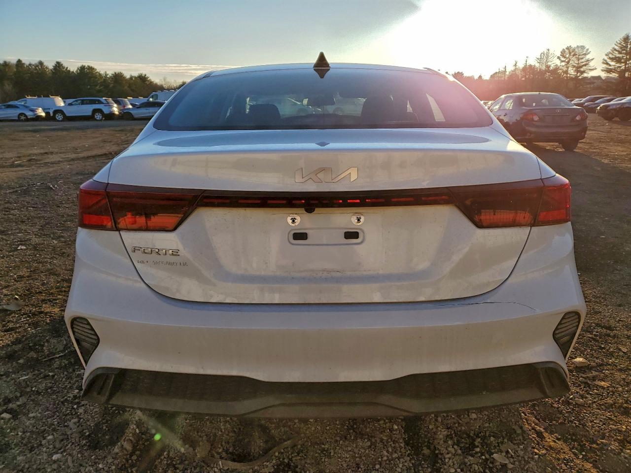 2023 KIA FORTE LX photo 6
