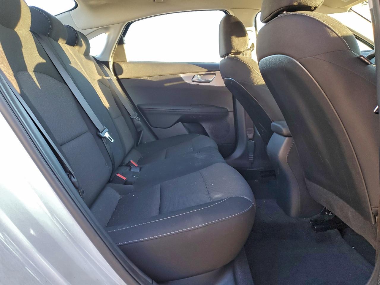 2023 KIA FORTE LX photo 10