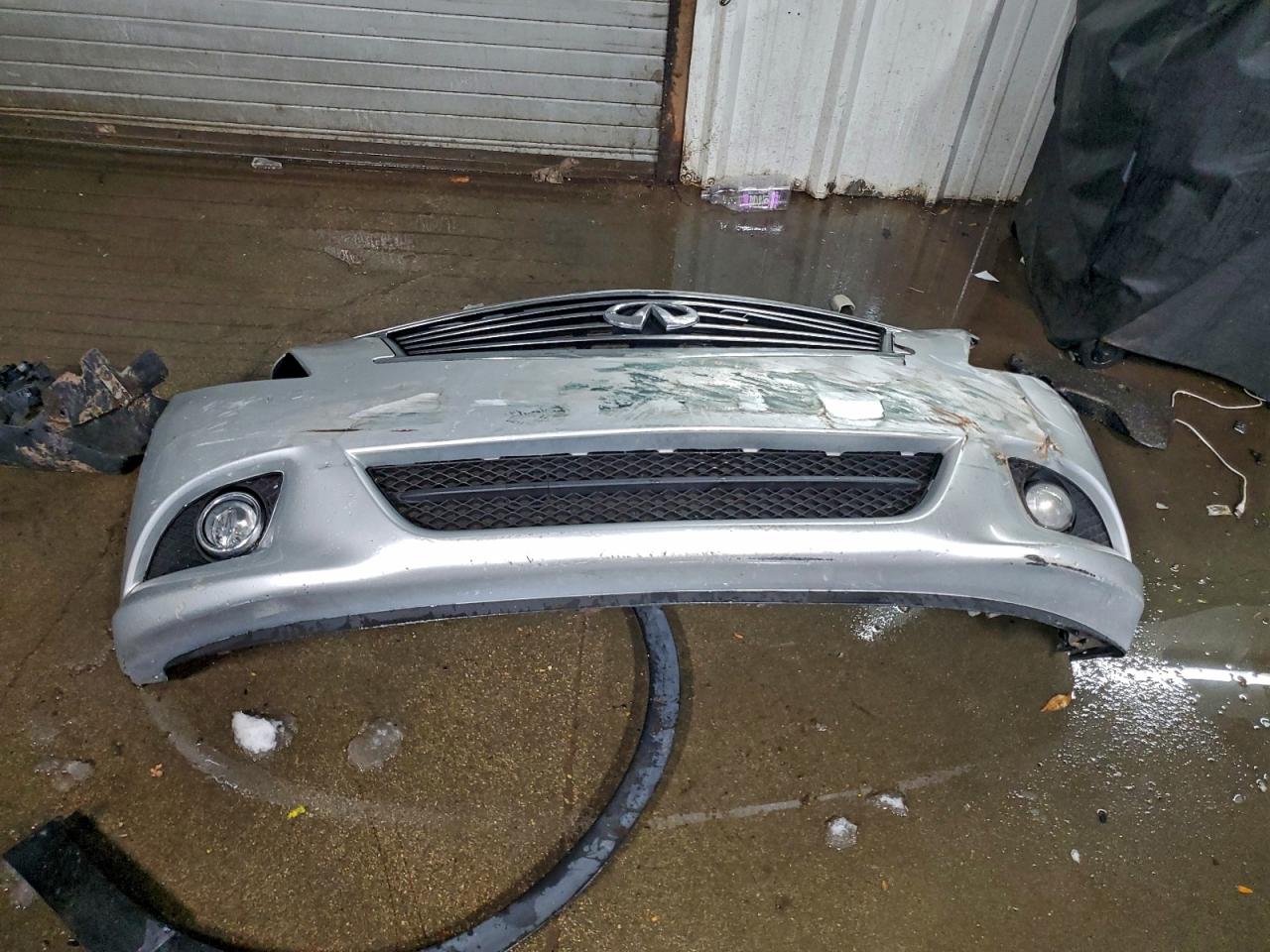 2010 INFINITI G37 photo 12