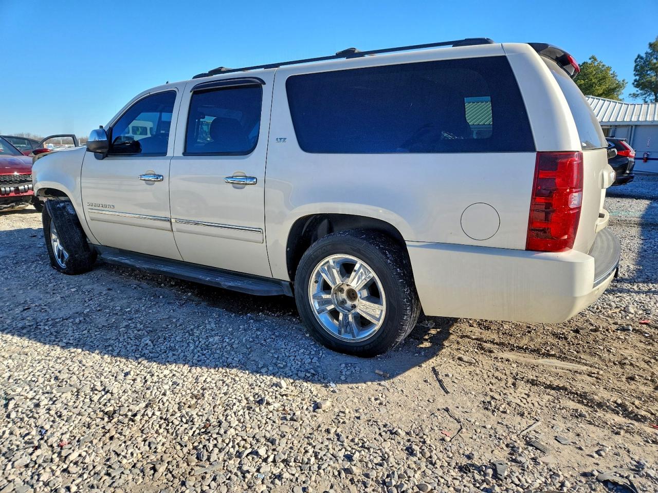 2009 CHEVROLET SUBURBAN C1500 LTZ photo 2