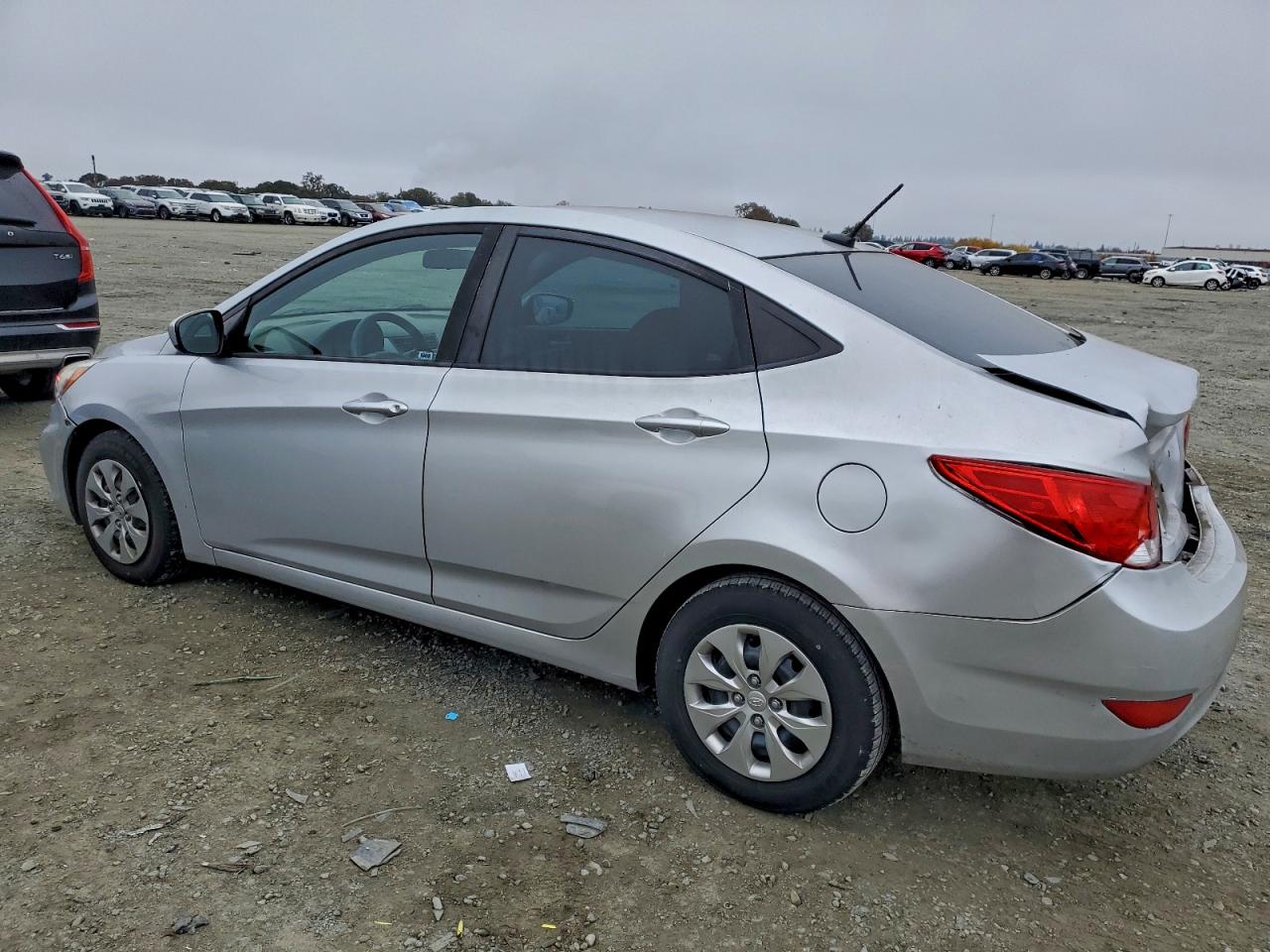 2017 HYUNDAI ACCENT SE photo 2