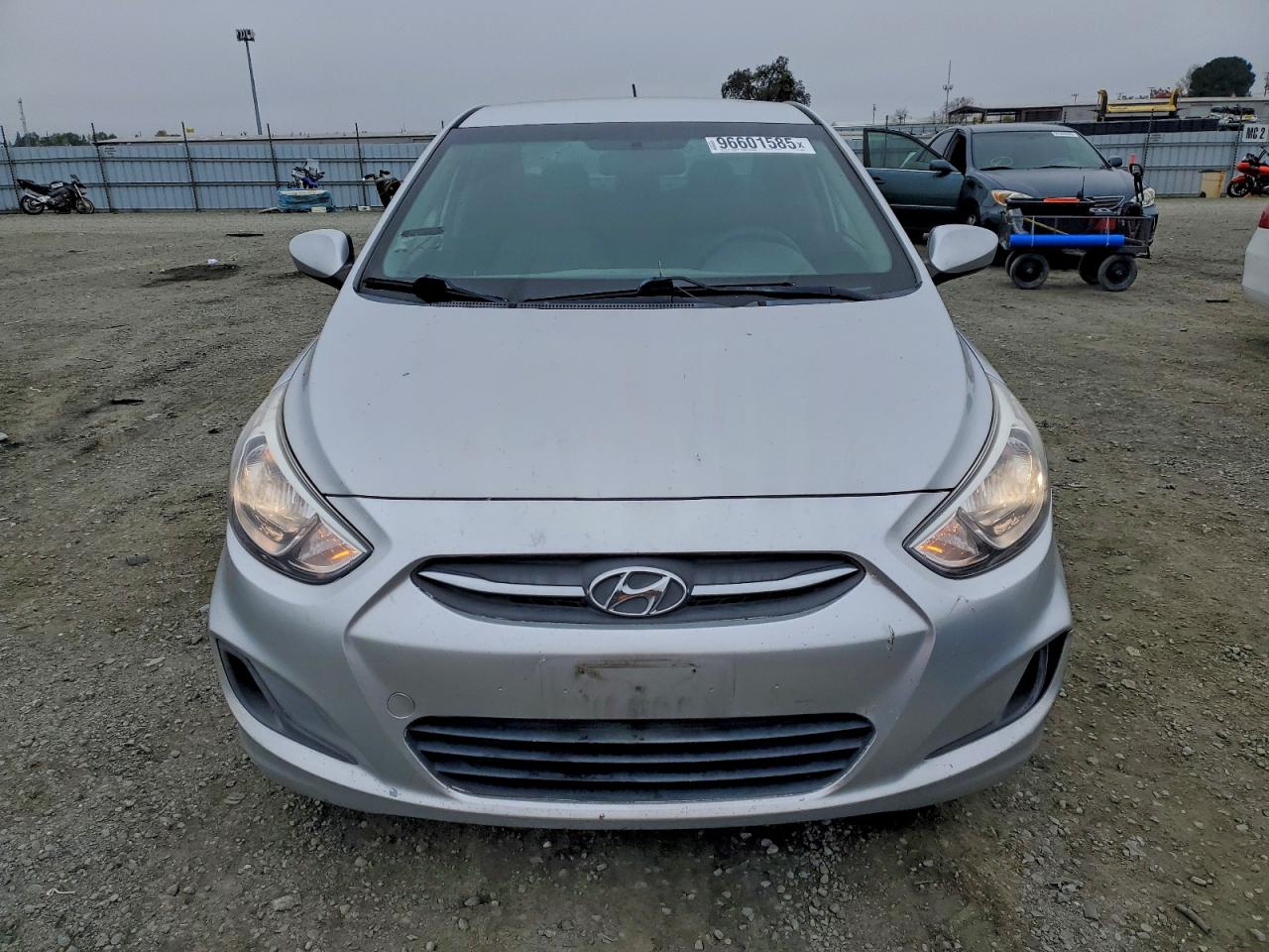 2017 HYUNDAI ACCENT SE photo 5
