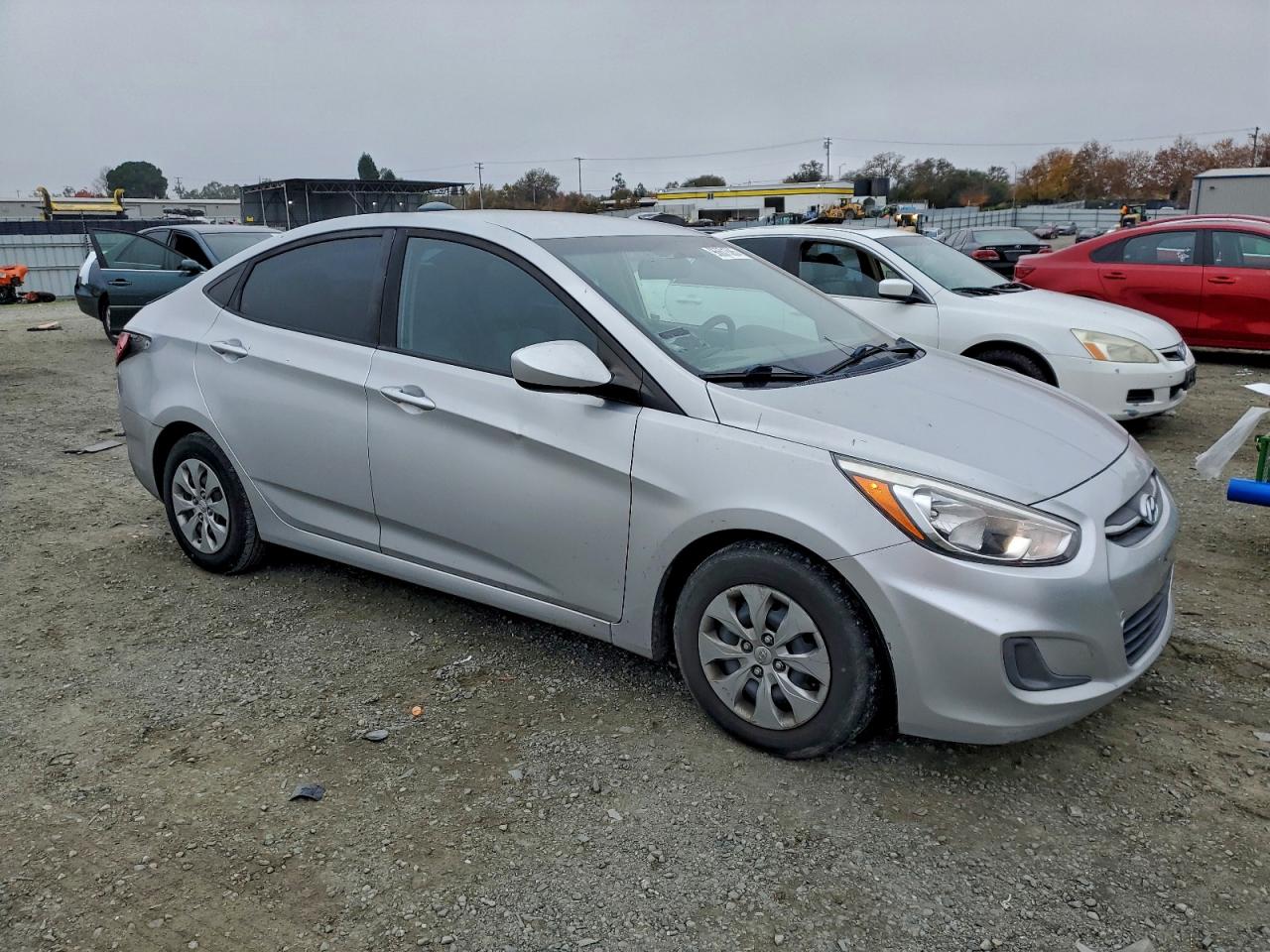 2017 HYUNDAI ACCENT SE photo 4