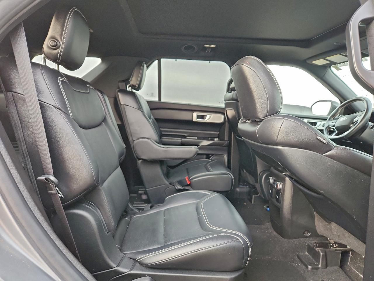 2020 FORD EXPLORER ST photo 19