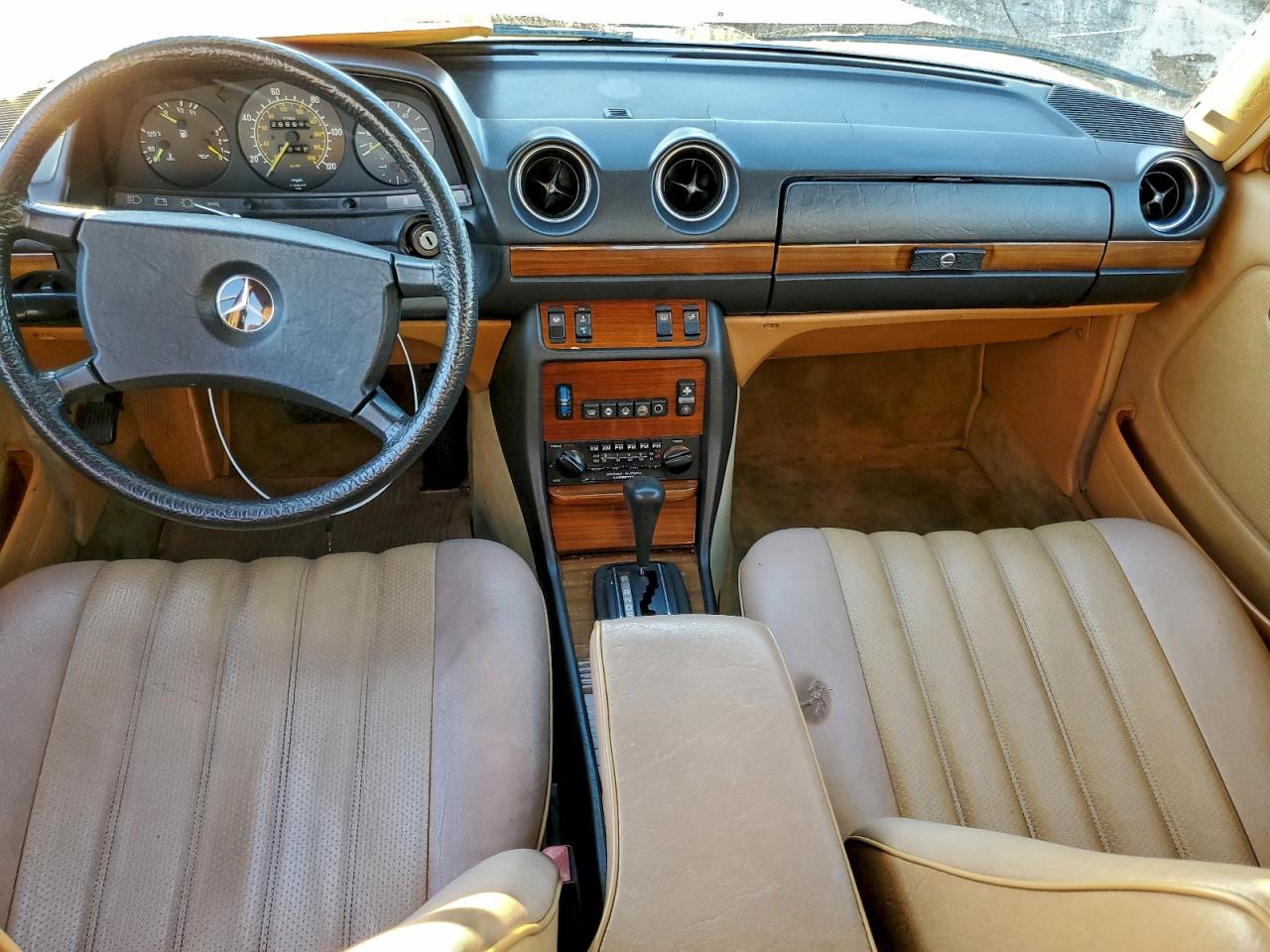 1983 MERCEDES-BENZ 300 DT photo 8