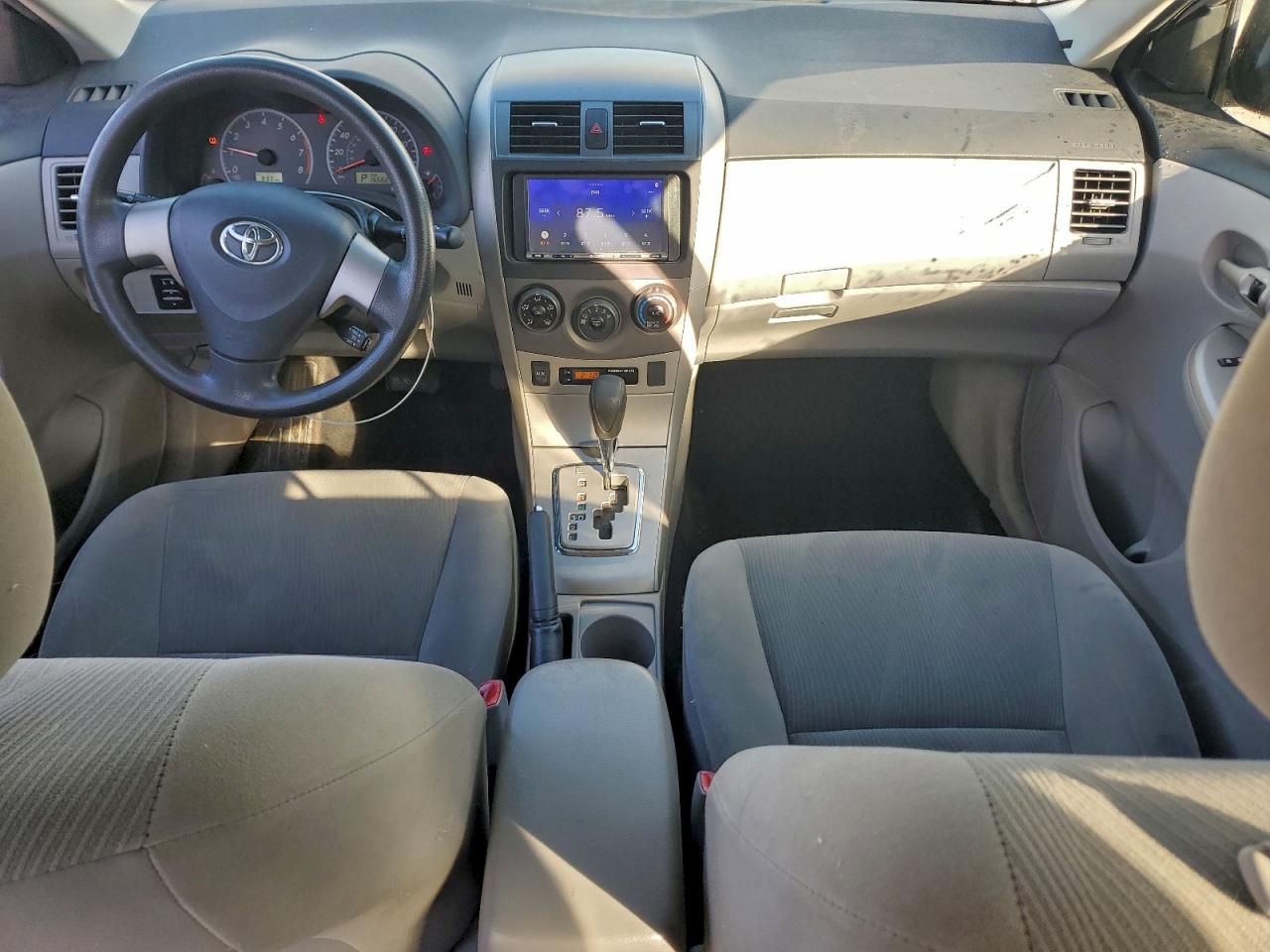 2011 TOYOTA COROLLA BASE photo 8