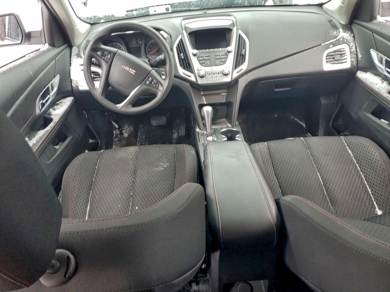 2015 GMC TERRAIN SLE photo 8
