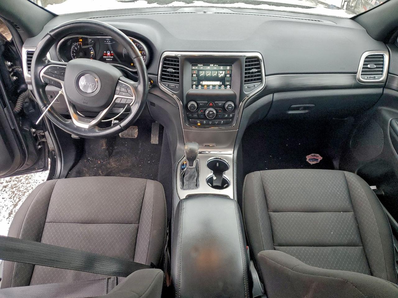 2019 JEEP GRAND CHEROKEE LAREDO photo 8