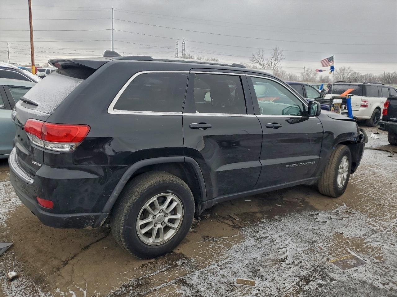 2019 JEEP GRAND CHEROKEE LAREDO photo 3