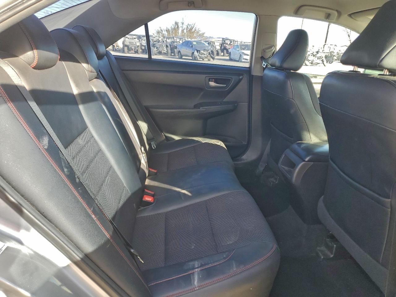 2017 TOYOTA CAMRY LE photo 10
