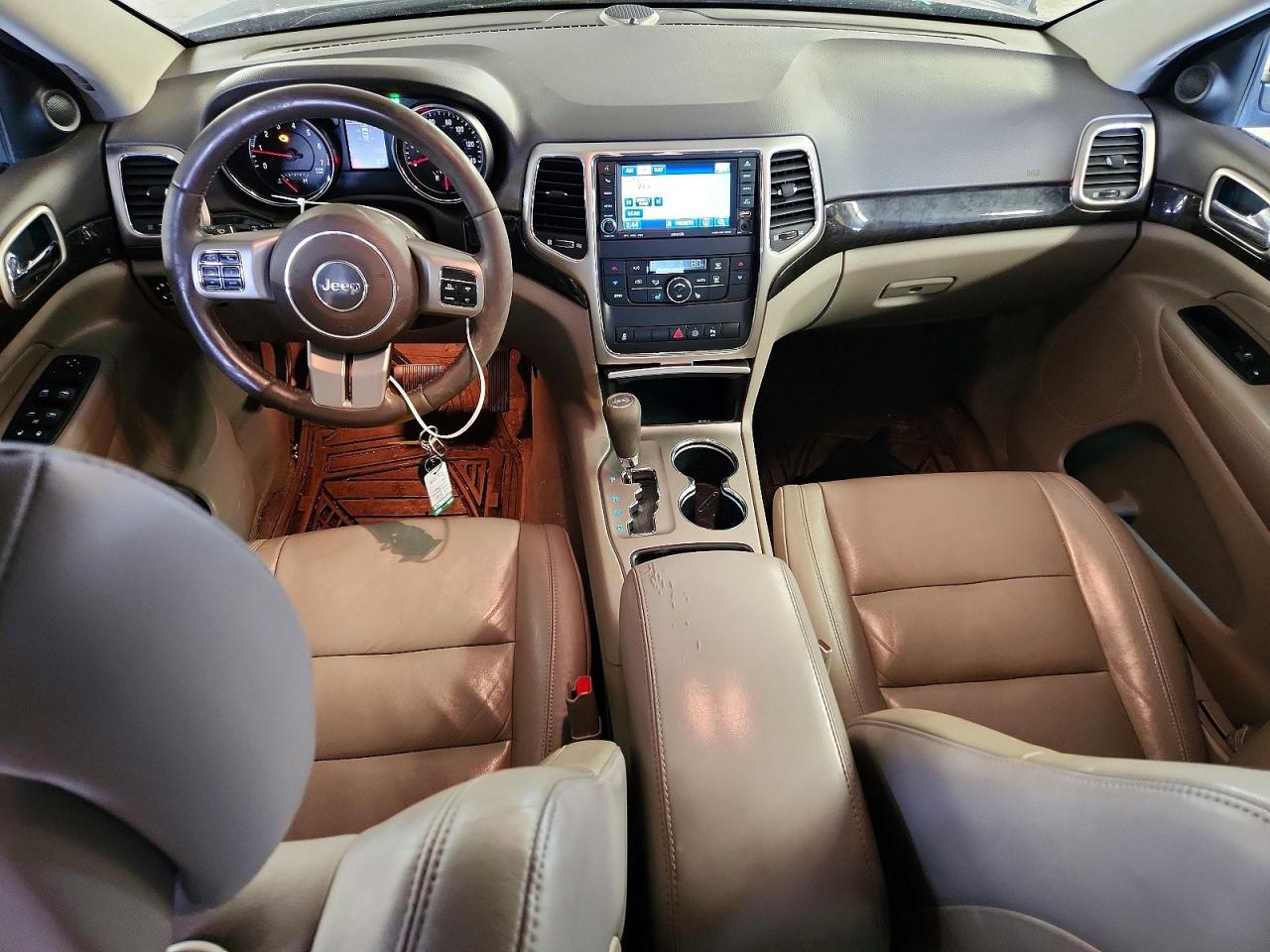 2011 JEEP GRAND CHEROKEE LAREDO photo 8