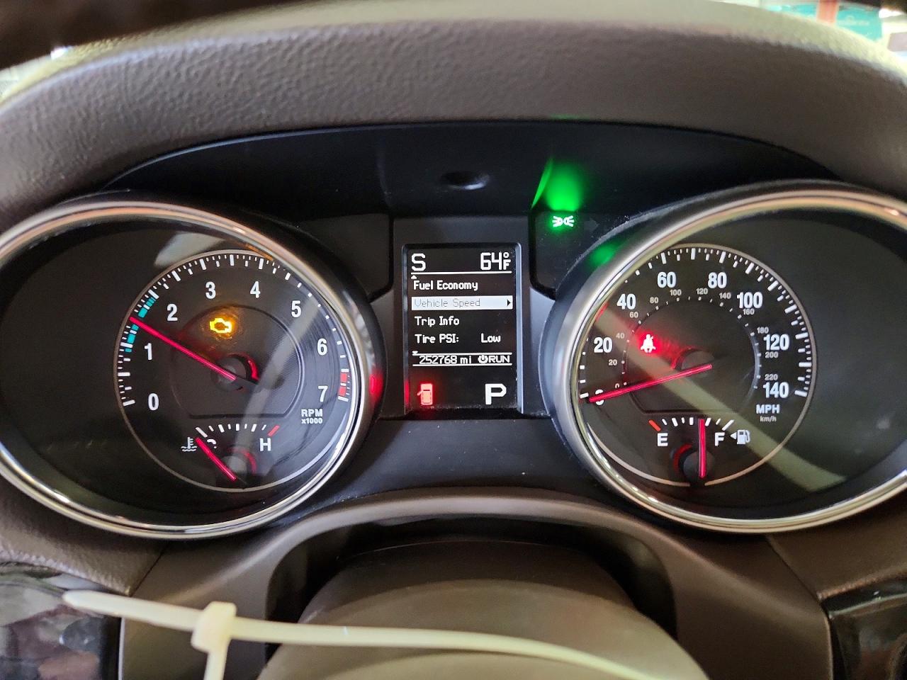 2011 JEEP GRAND CHEROKEE LAREDO photo 9