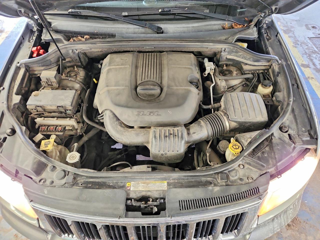 2011 JEEP GRAND CHEROKEE LAREDO photo 12