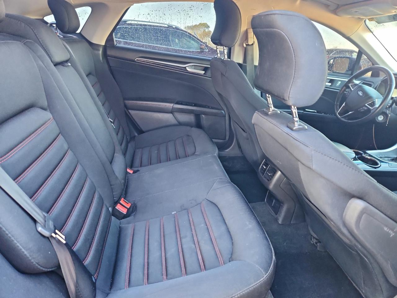 2016 FORD FUSION SE photo 10