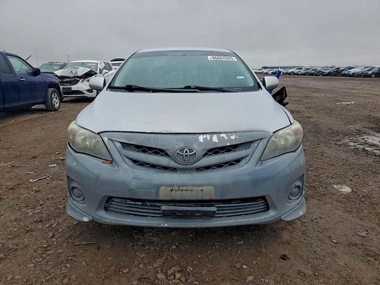 2013 TOYOTA COROLLA BASE photo 5