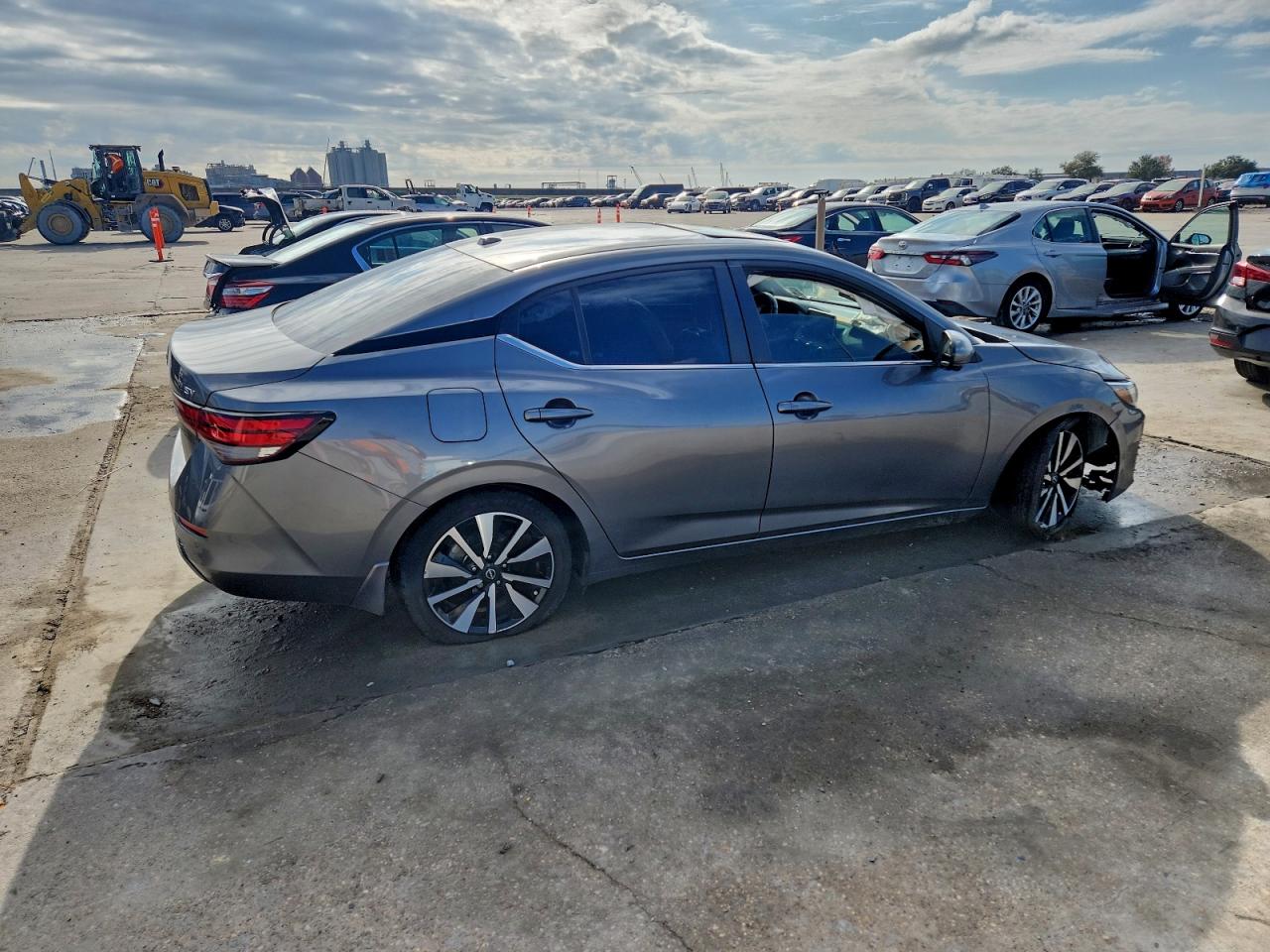 2024 NISSAN SENTRA SV photo 3