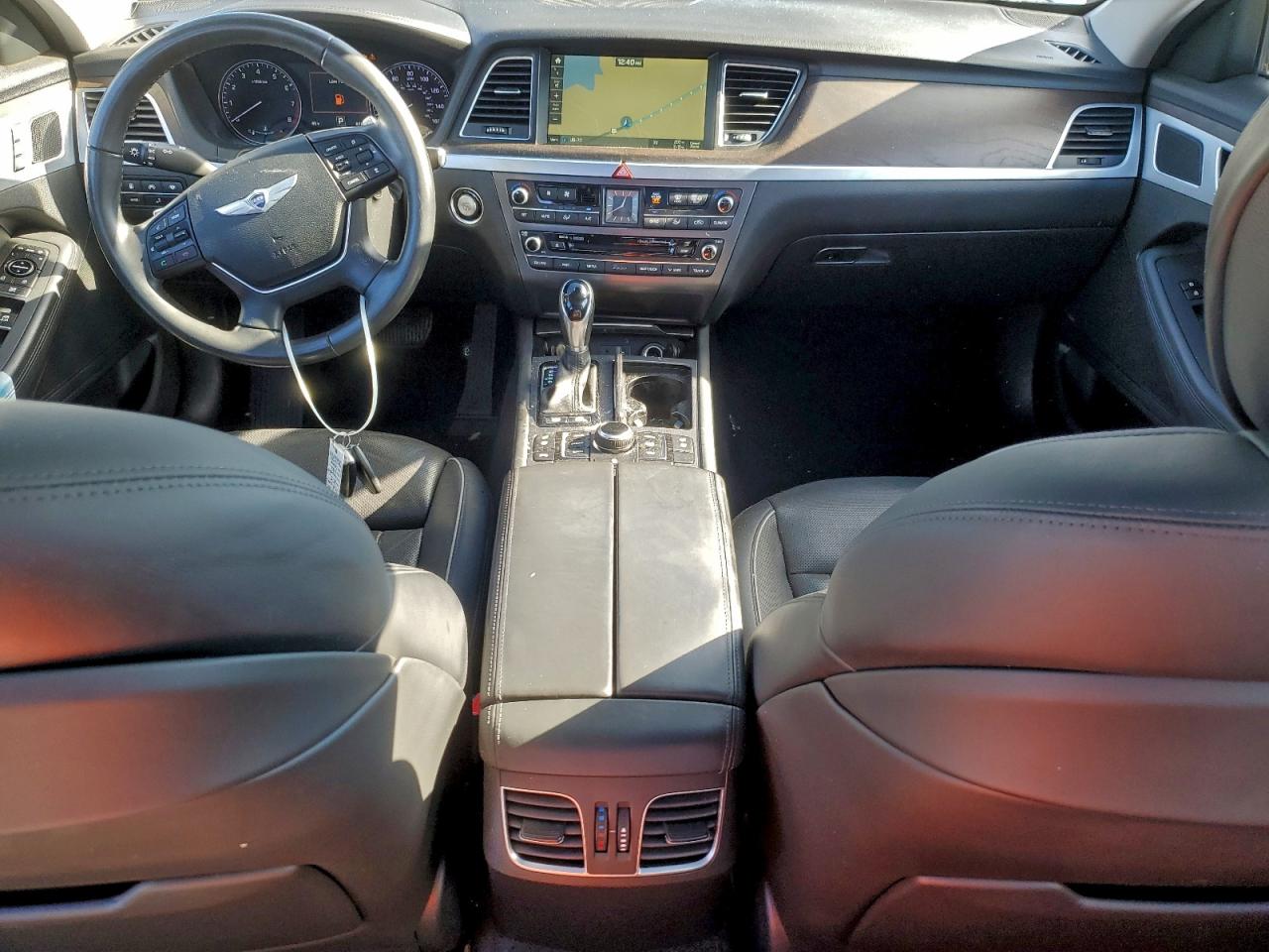 2015 HYUNDAI GENESIS 3.8L photo 8