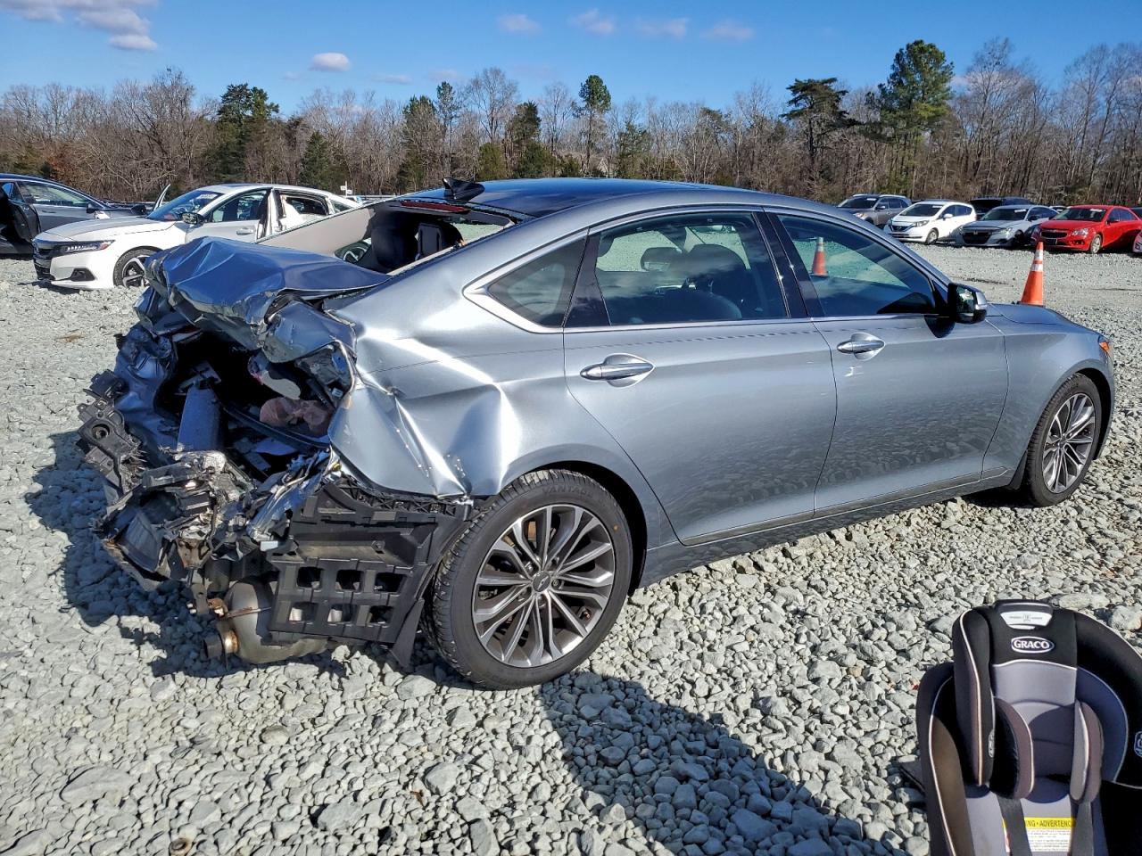 2015 HYUNDAI GENESIS 3.8L photo 3