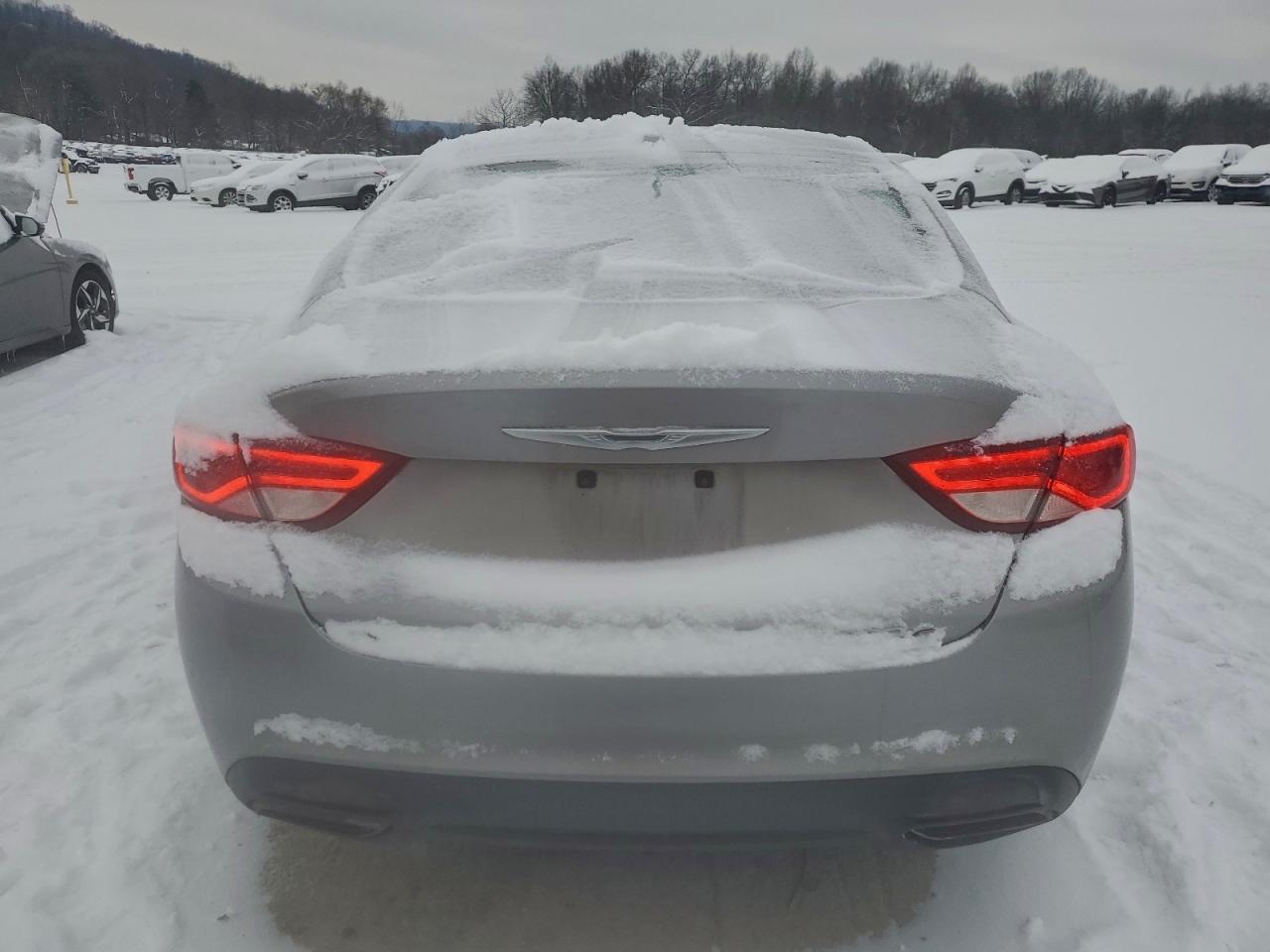 2015 CHRYSLER 200 S photo 6