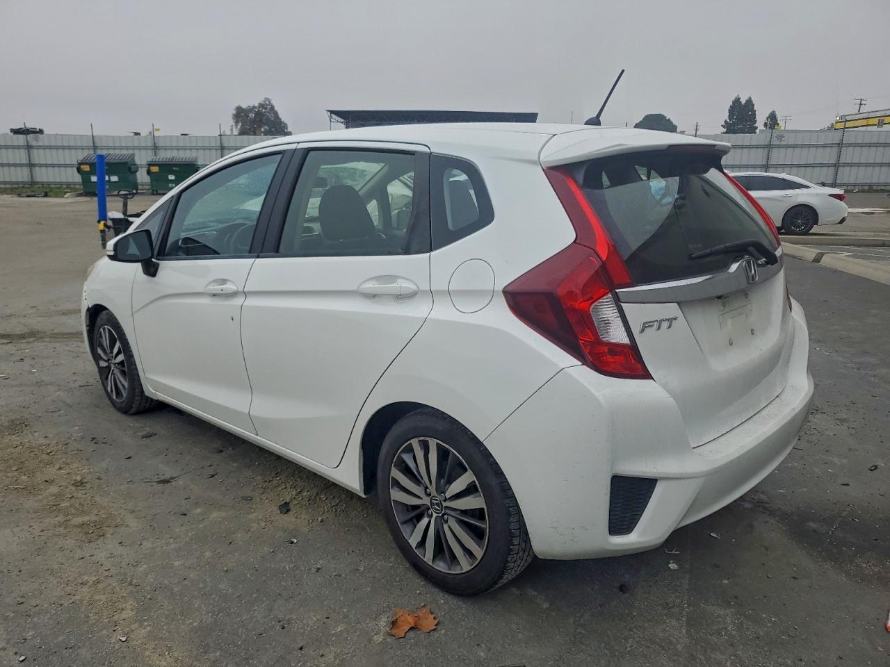 2016 HONDA FIT EX photo 2