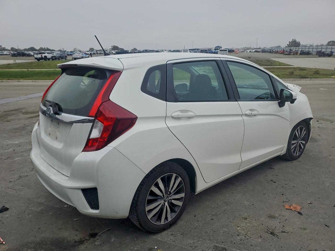 2016 HONDA FIT EX photo 3