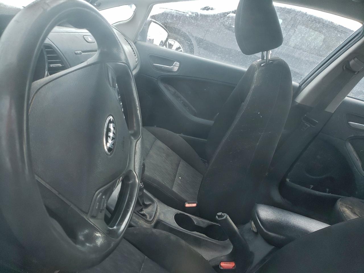 2015 KIA FORTE LX photo 9