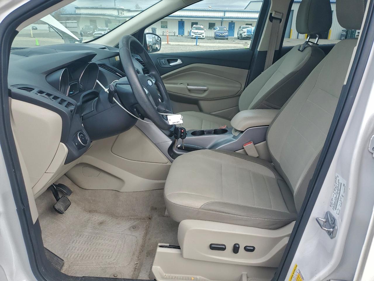 2016 FORD ESCAPE SE photo 7