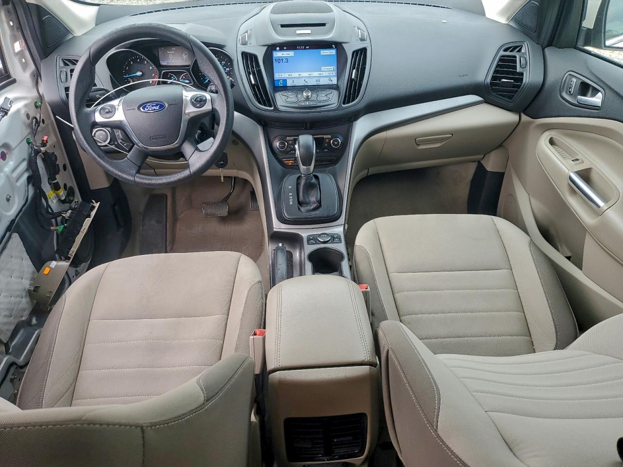 2016 FORD ESCAPE SE photo 8