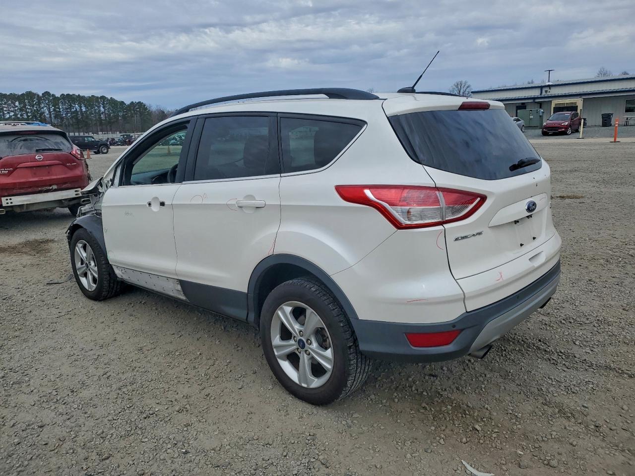 2016 FORD ESCAPE SE photo 2