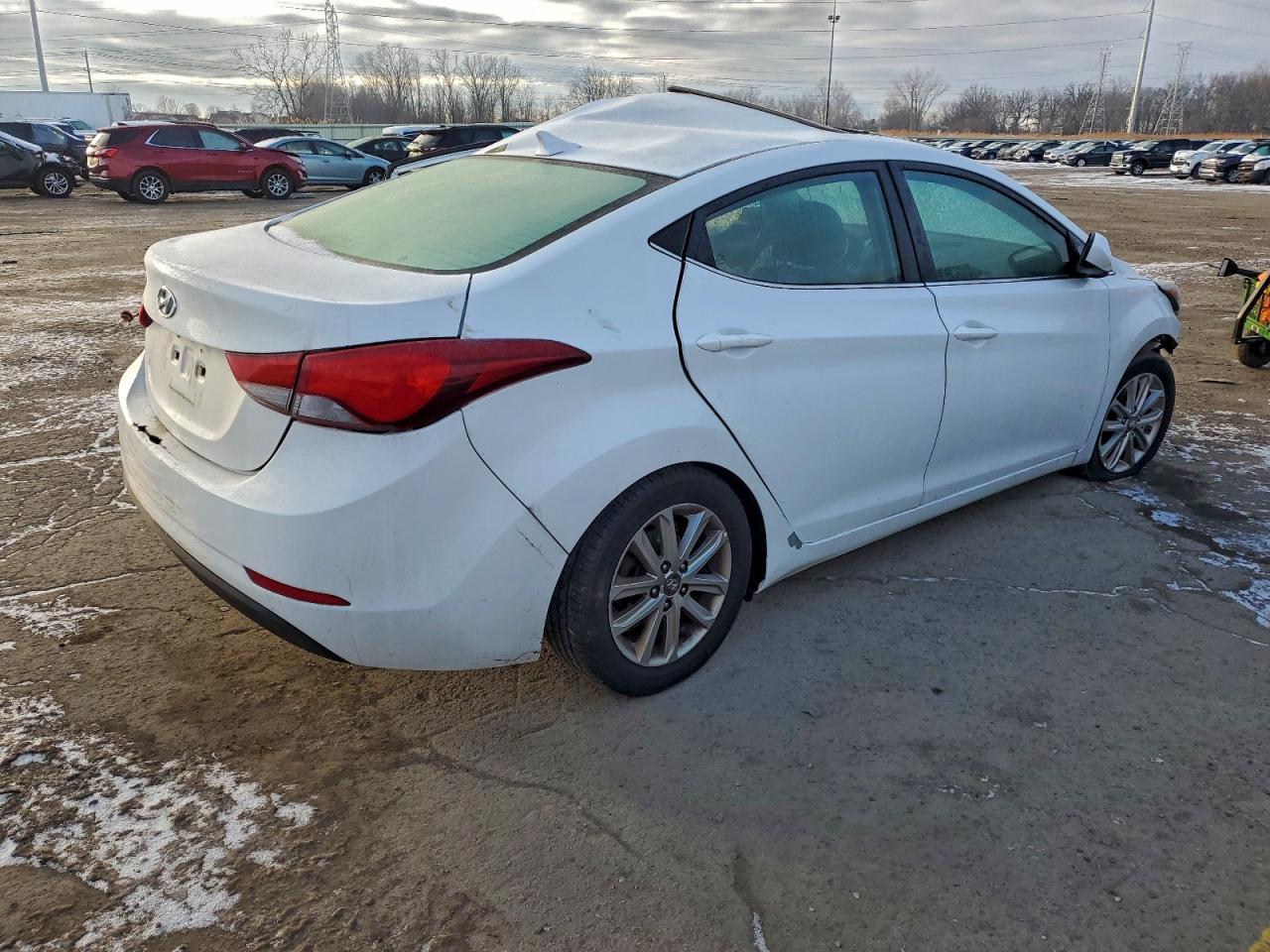 2015 HYUNDAI ELANTRA SE photo 3