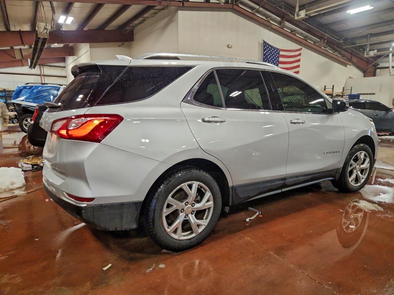 2020 CHEVROLET EQUINOX PREMIER photo 5