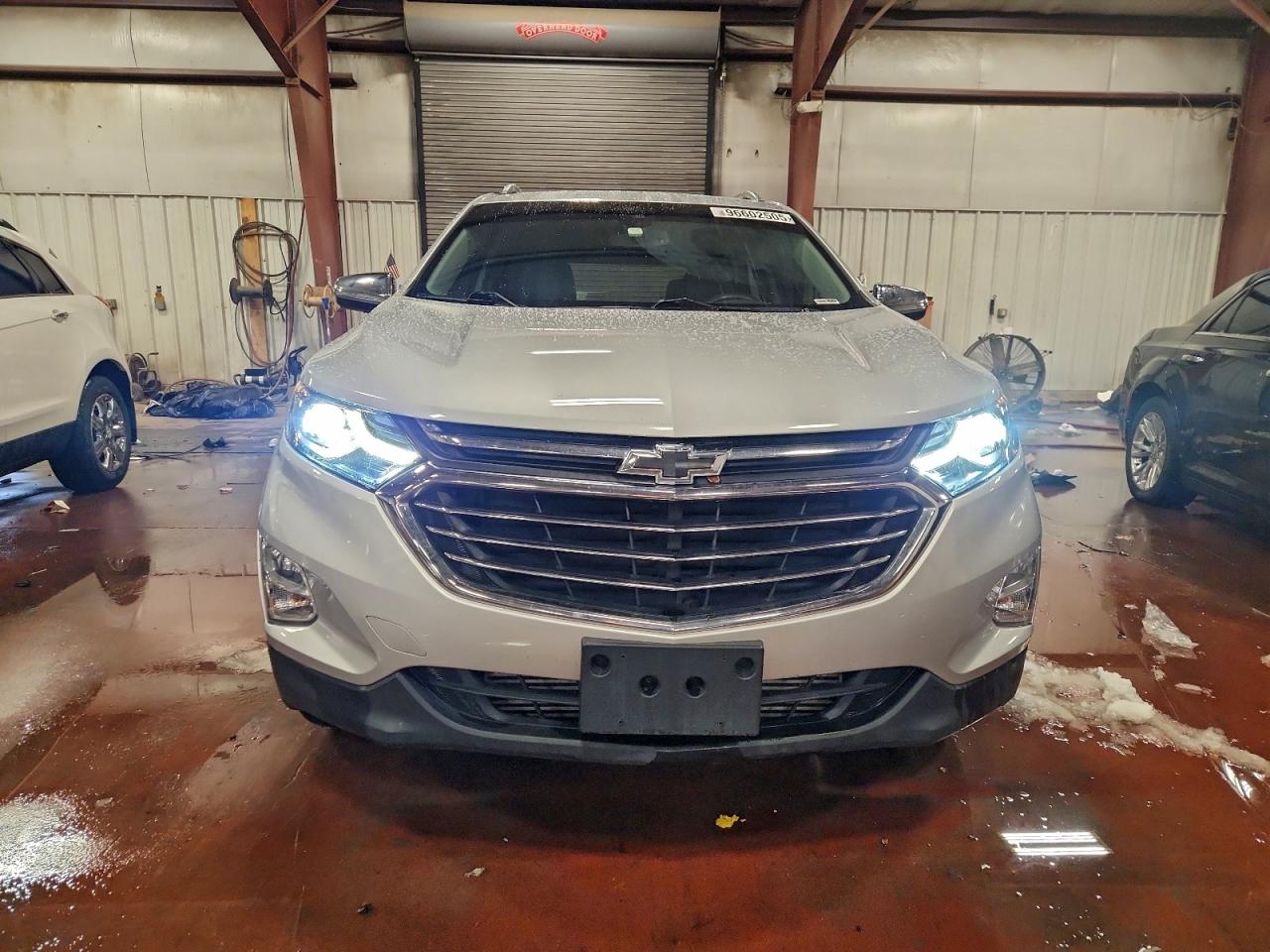2020 CHEVROLET EQUINOX PREMIER photo 9