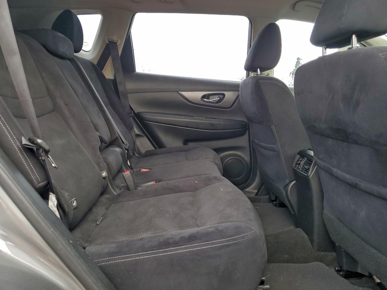 2016 NISSAN ROGUE S photo 11