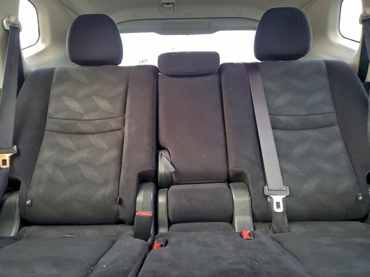 2016 NISSAN ROGUE S photo 10