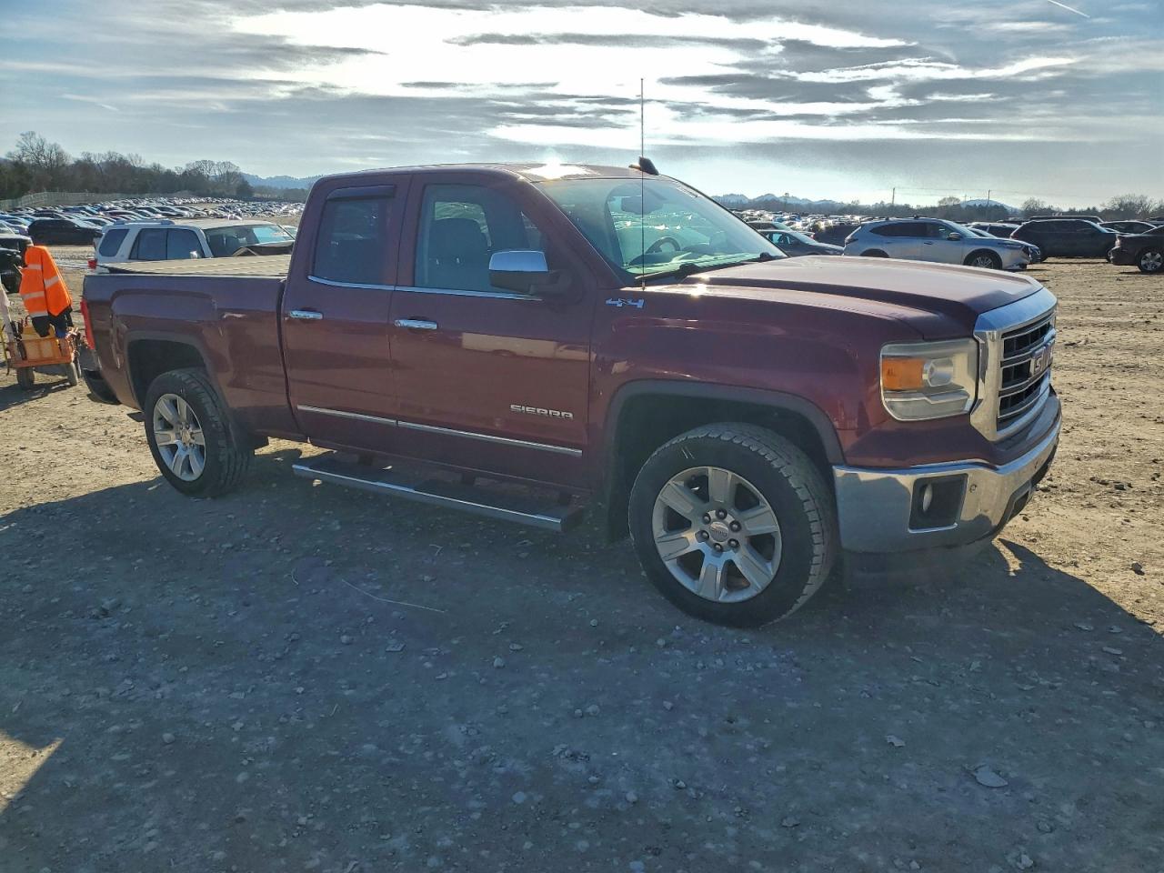 2015 GMC SIERRA K1500 SLT photo 4