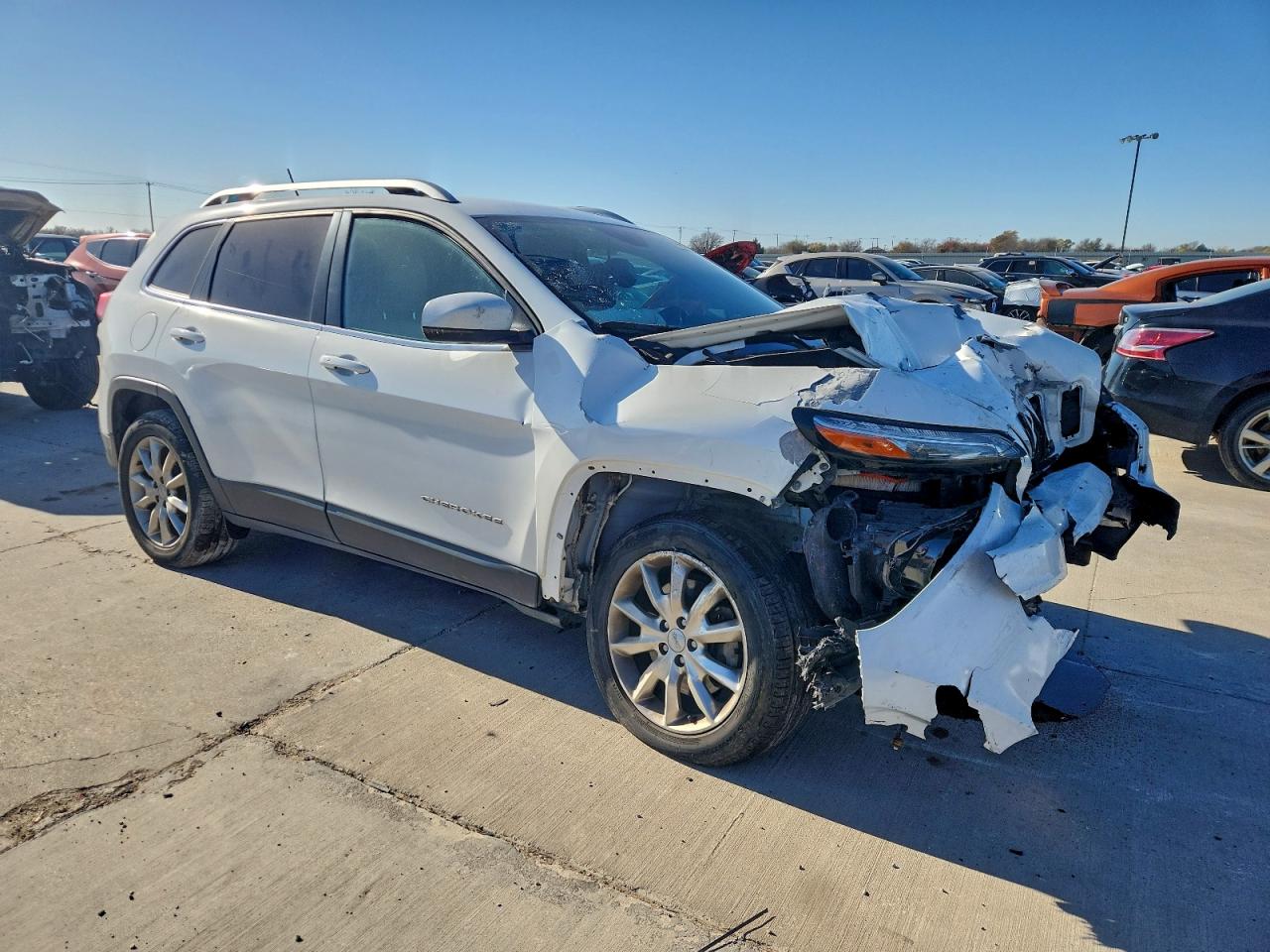 2015 JEEP CHEROKEE LIMITED photo 4