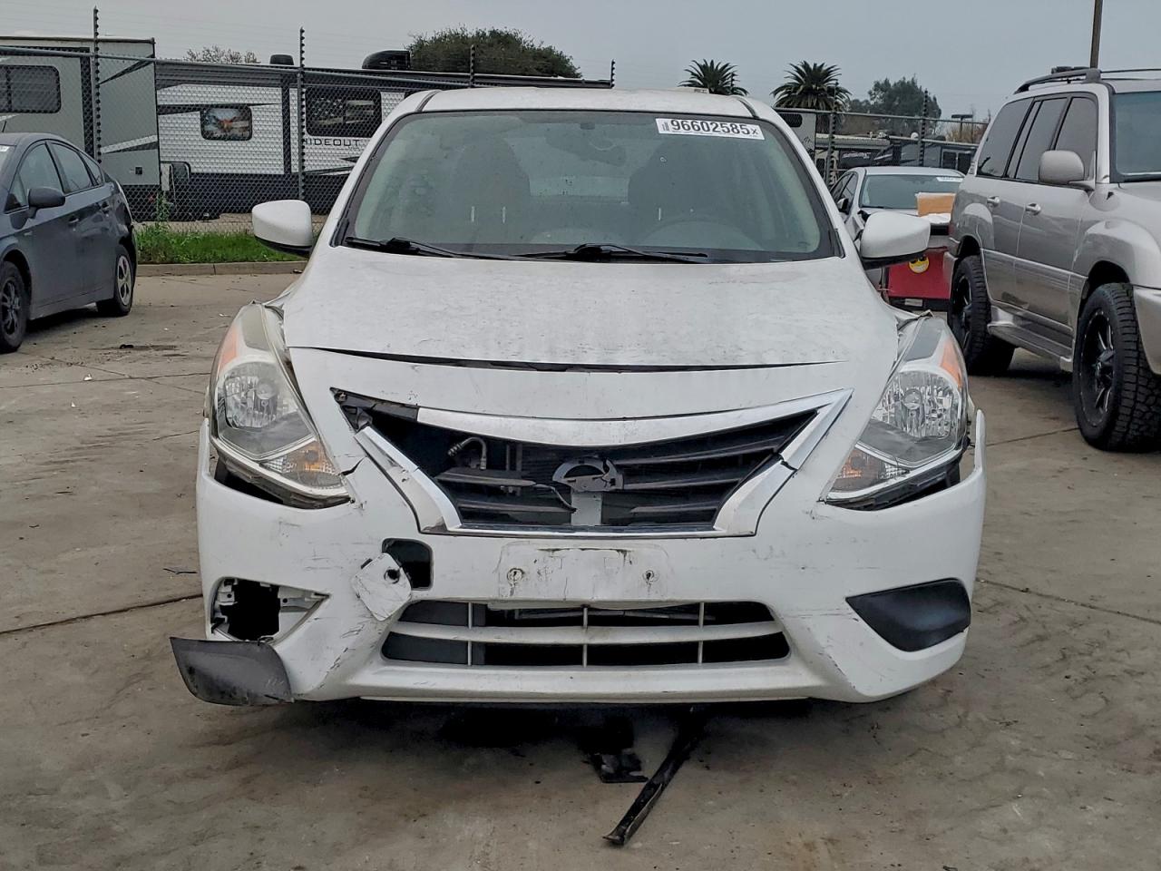 2018 NISSAN VERSA S photo 5