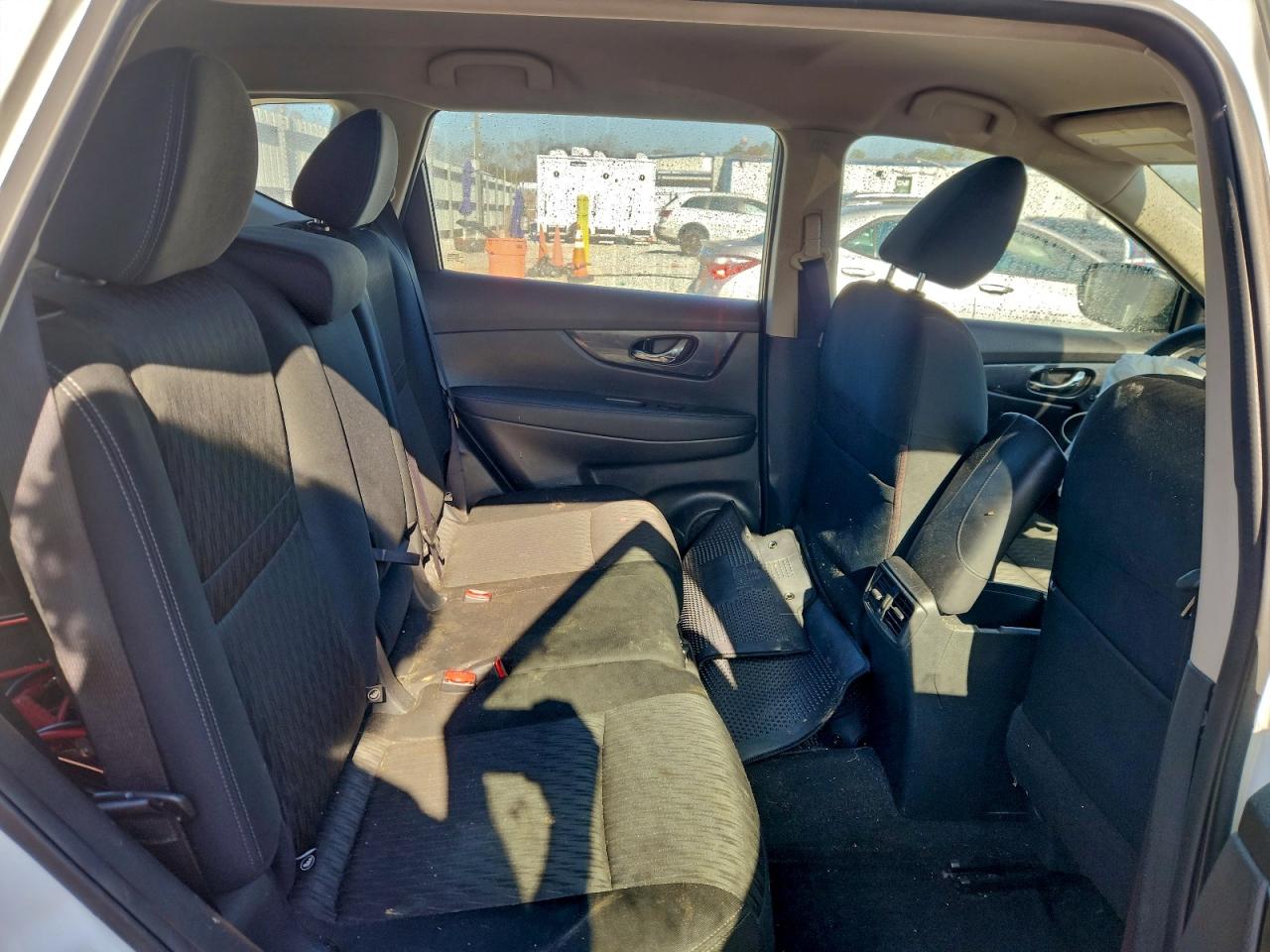 2018 NISSAN ROGUE S photo 10