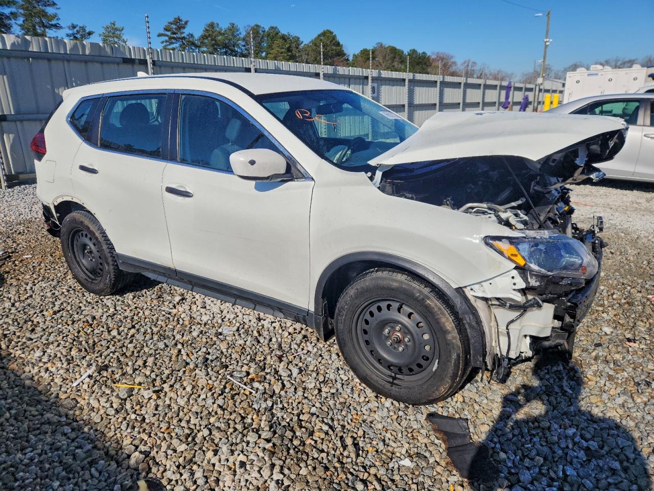 2018 NISSAN ROGUE S photo 4