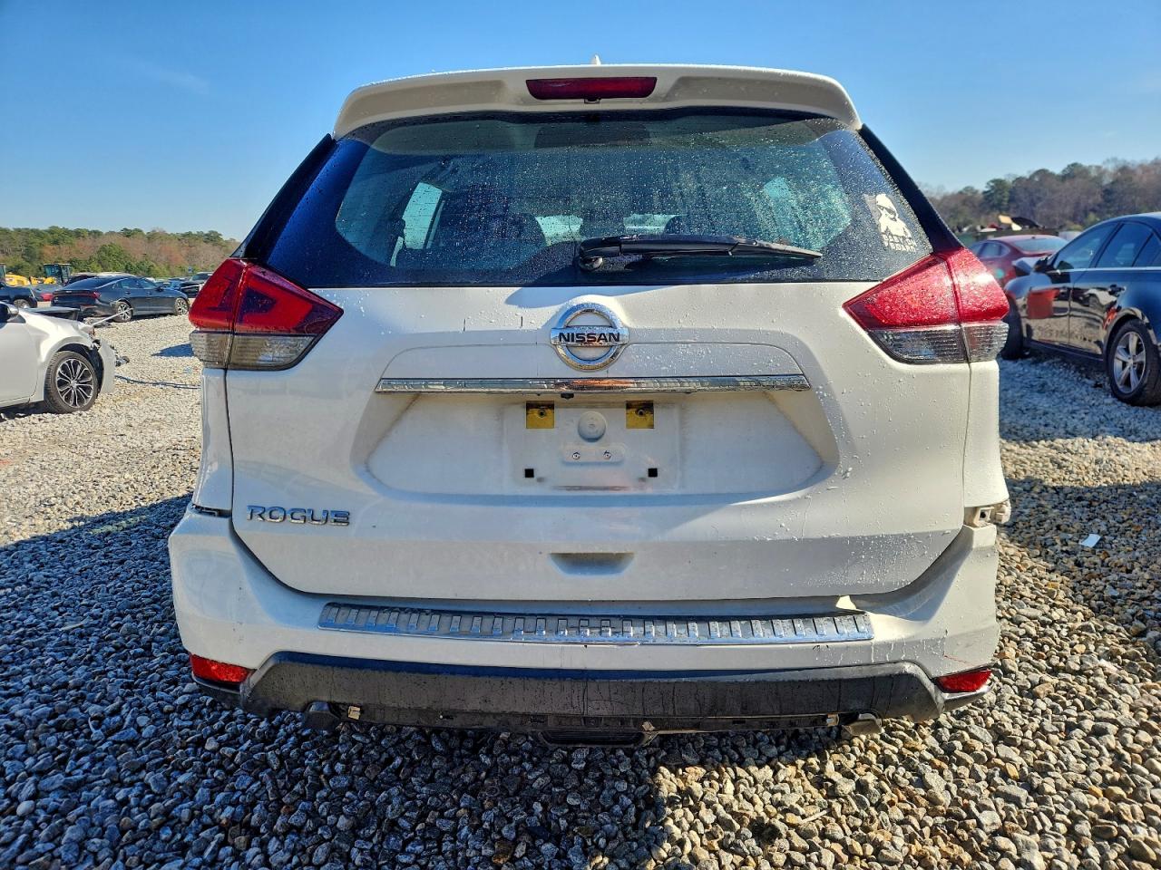 2018 NISSAN ROGUE S photo 6