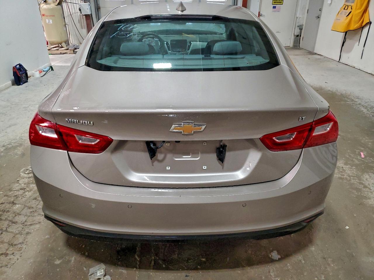2024 CHEVROLET MALIBU LT photo 6