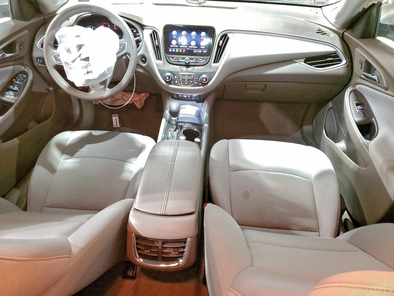 2024 CHEVROLET MALIBU LT photo 8