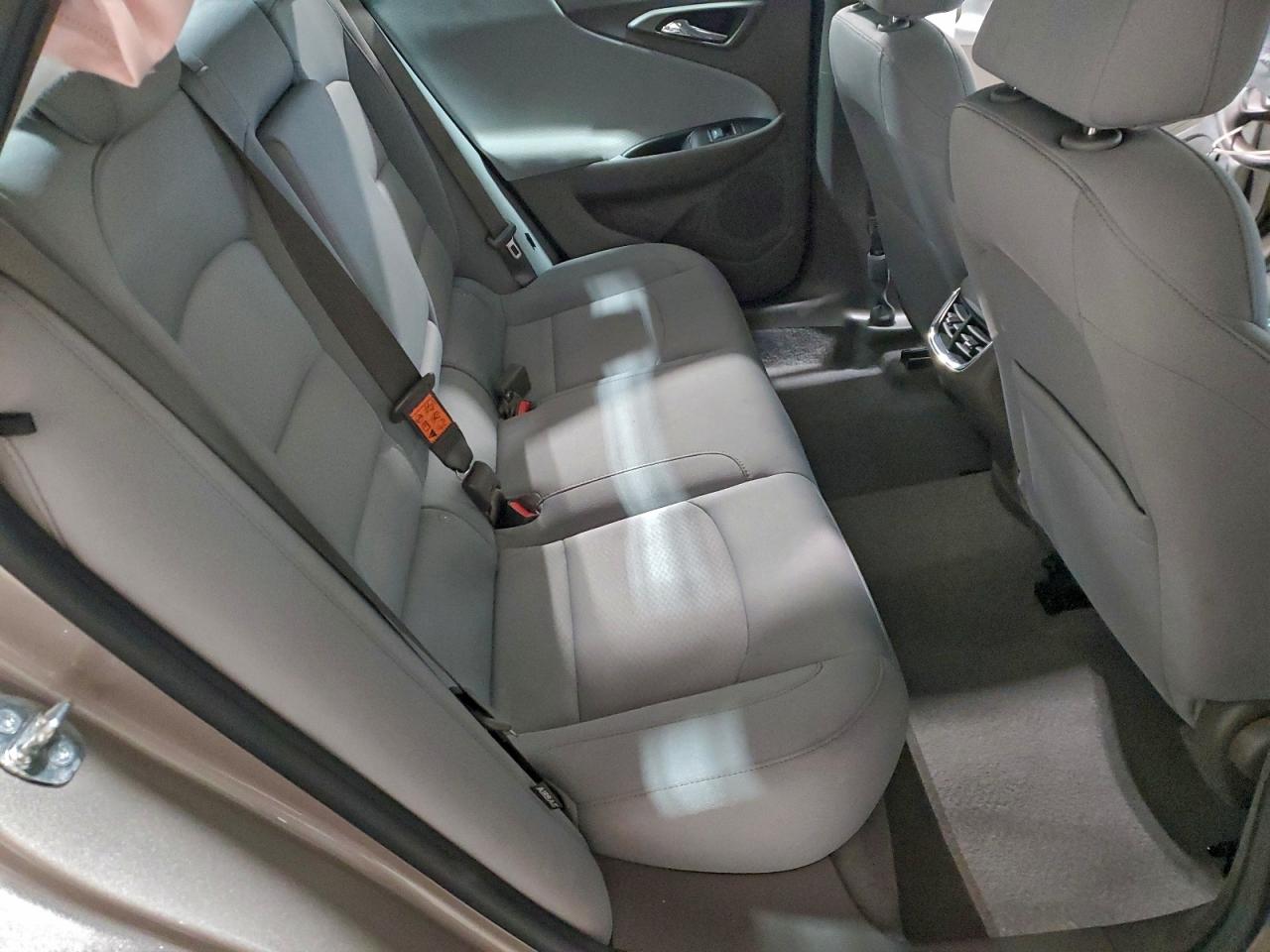2024 CHEVROLET MALIBU LT photo 10