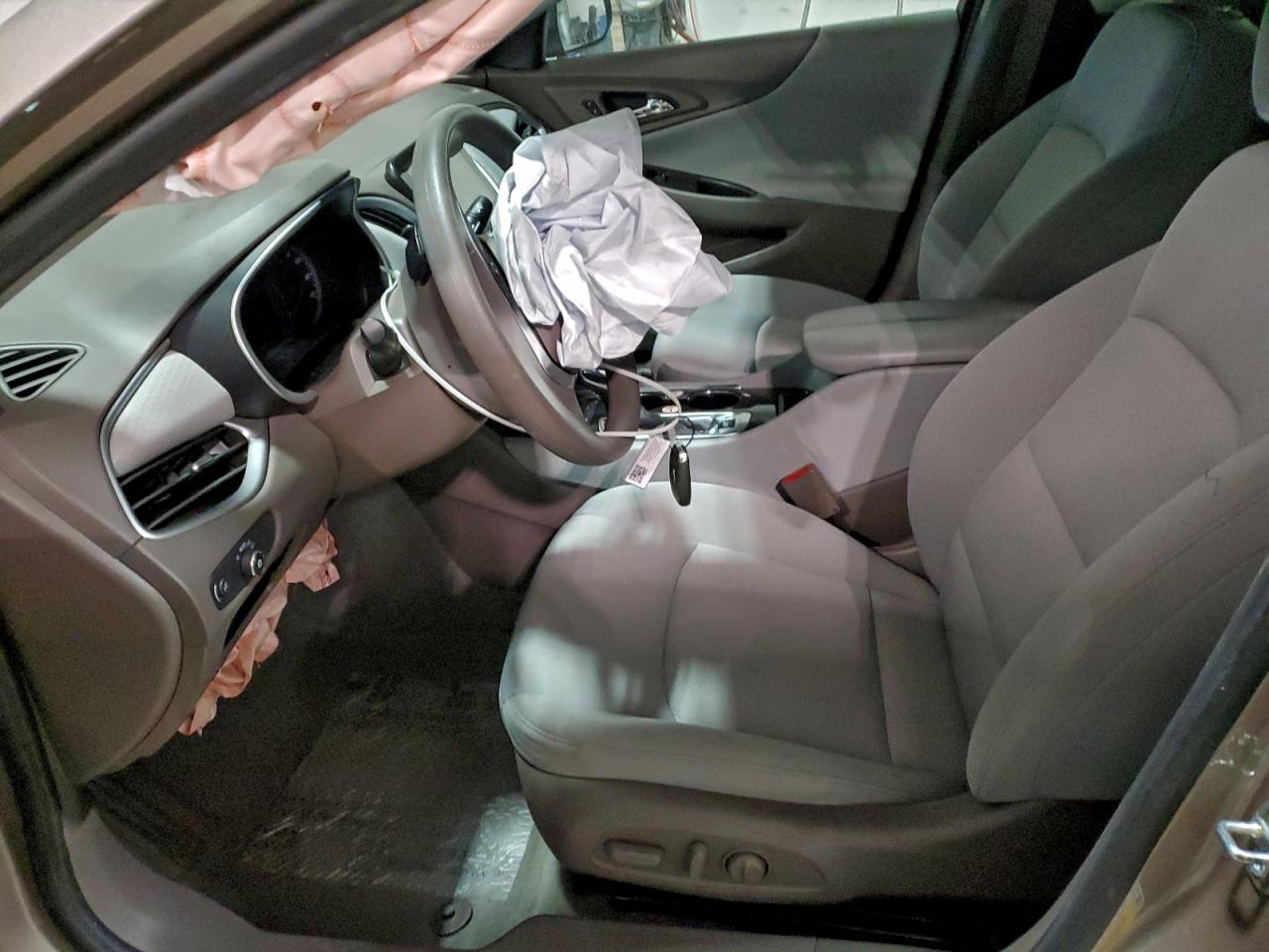 2024 CHEVROLET MALIBU LT photo 7
